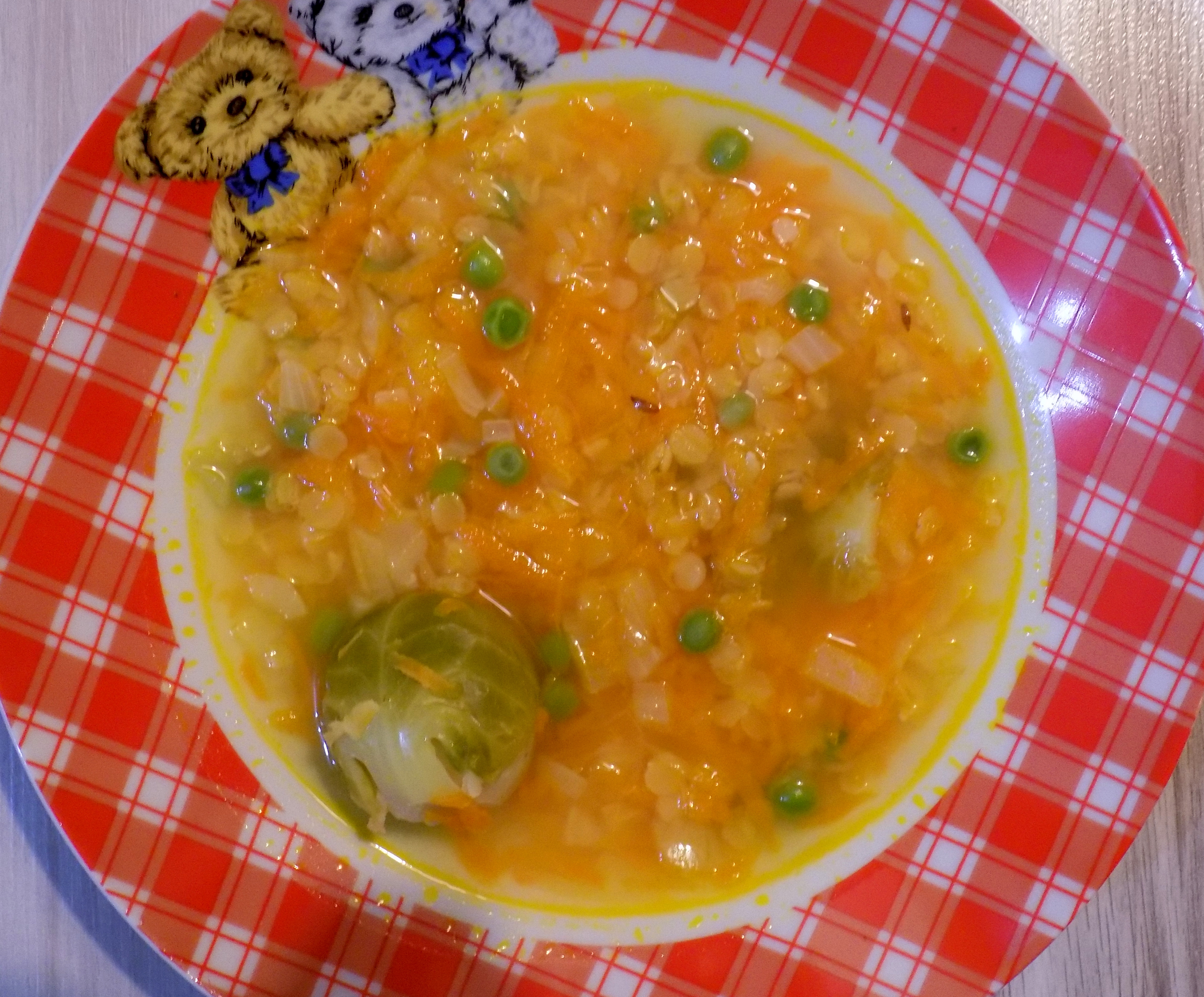 Zeleninová polievka s červenou šošovicou